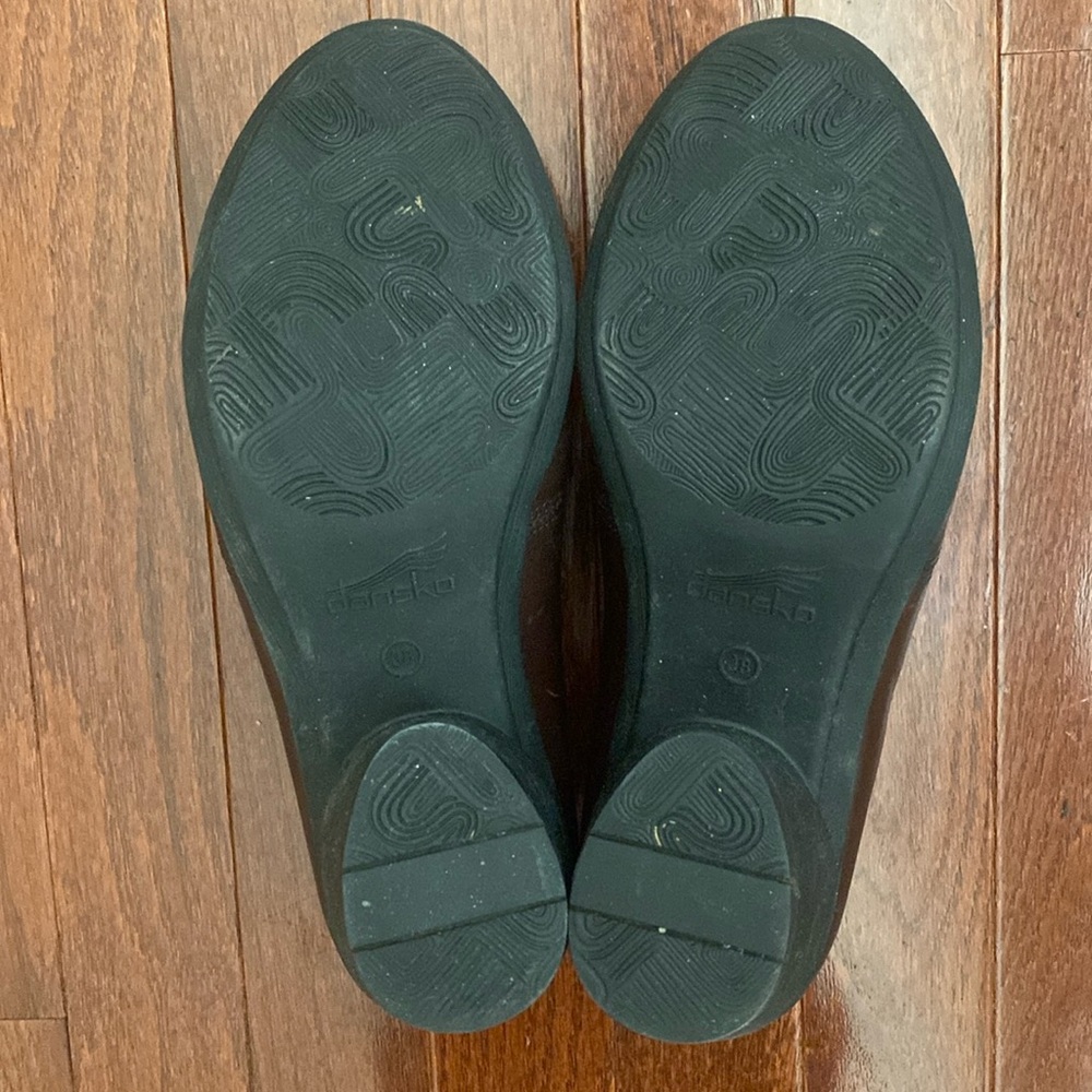 Dansko Robin Chocolate Burnished Clogs - Picture 4 of 14